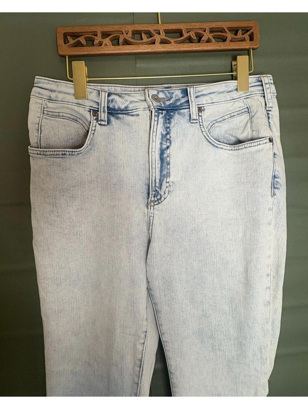 Pilcro and the Letterpress White Wash Jeans Womens Size 32